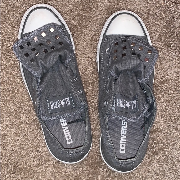 Gray Allstar Converse shoes - Picture 3 of 3